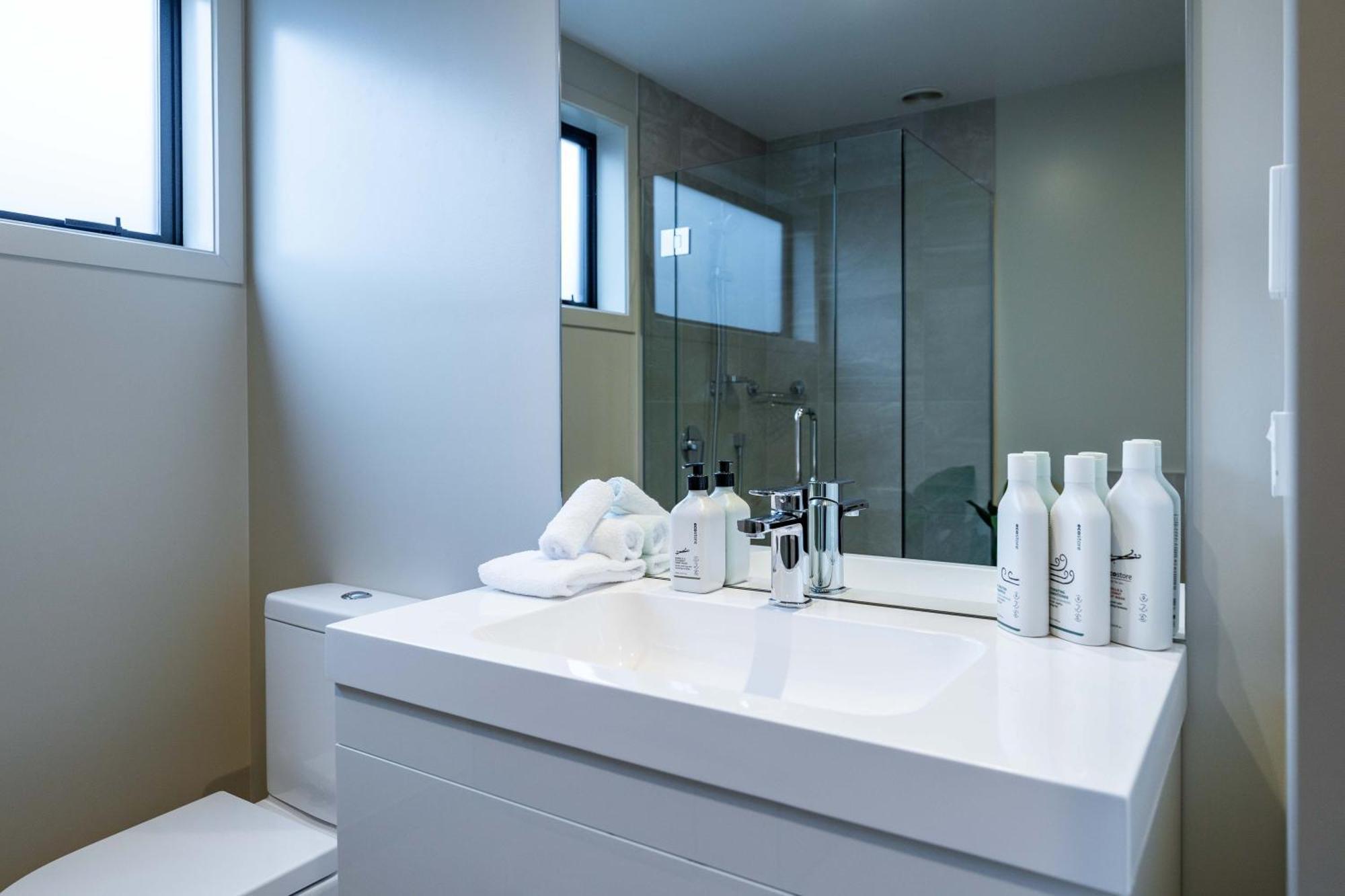 Outlet Sanctuary Villa Wanaka Ngoại thất bức ảnh